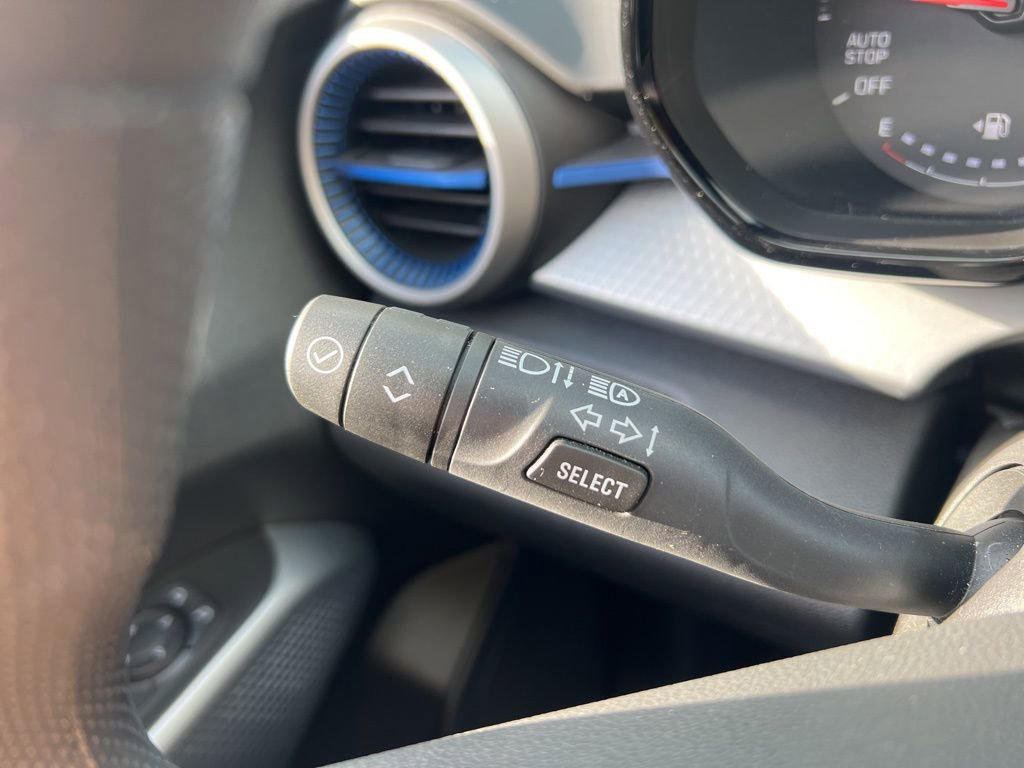 Used 2025 Chevrolet Trax LS image 14