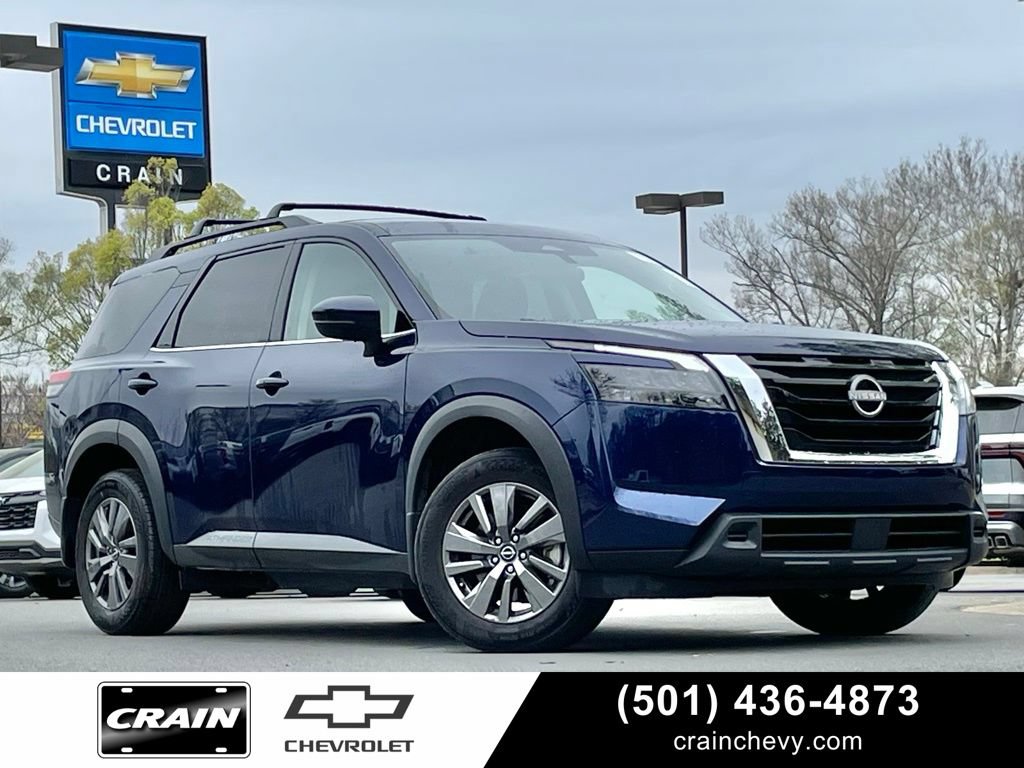 Used 2024 Nissan Pathfinder SV w/ Cargo Package FWD image 1