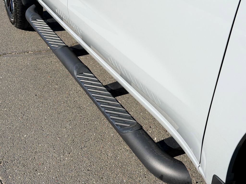 Used 2024 Chevrolet Silverado 1500 Custom Trail Boss w/ Turbomax Blackout Package image 9