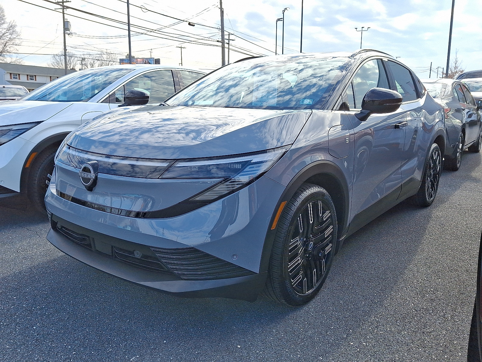 New 2026 Nissan Leaf Platinum+ w/ Cargo Package (Platinum+) FWD image 3