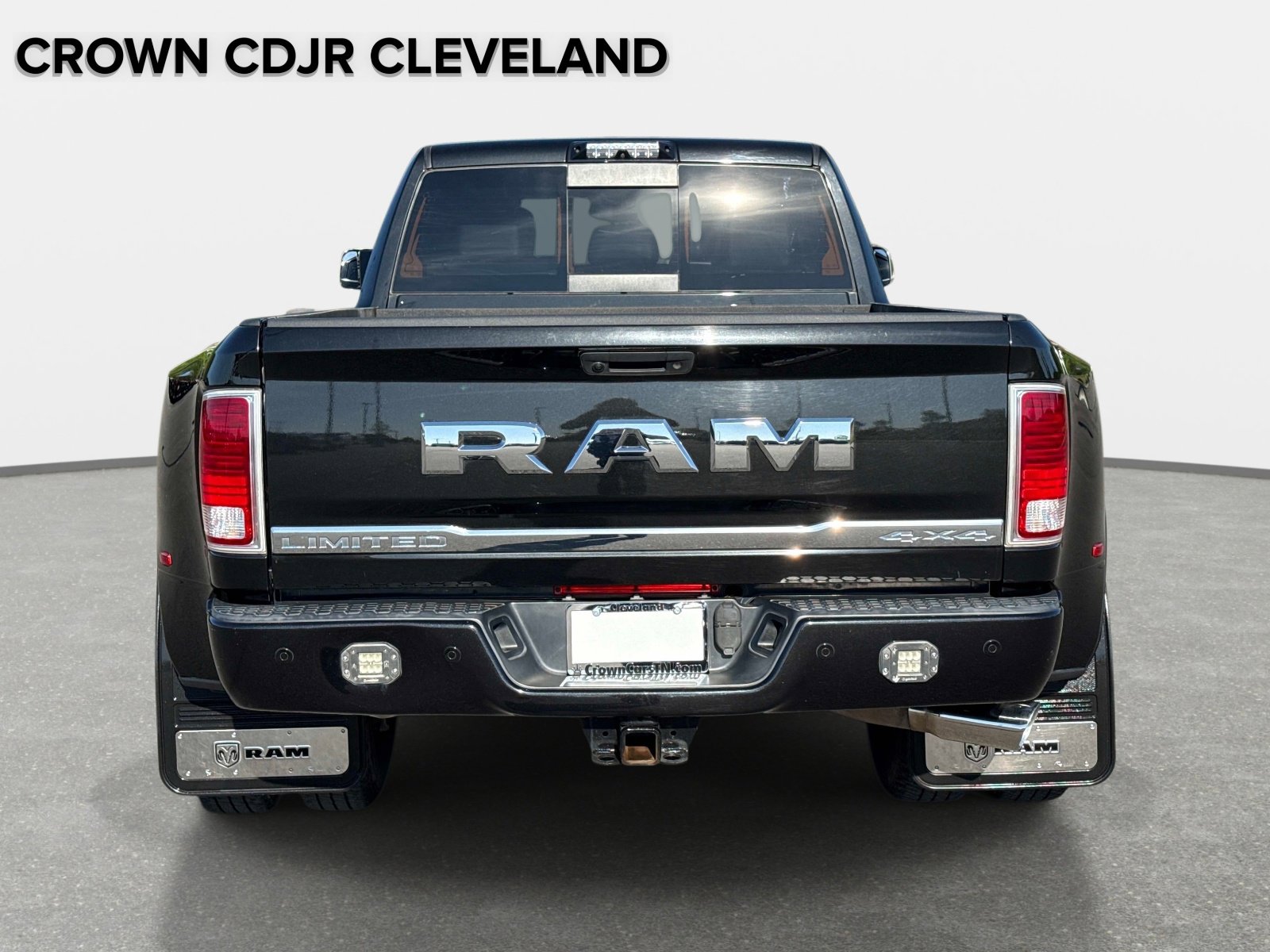 Used 2018 RAM 3500 Laramie Longhorn AWD/4WD image 5