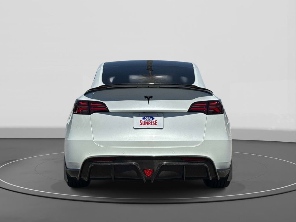 Used 2022 Tesla Model Y Long Range image 5