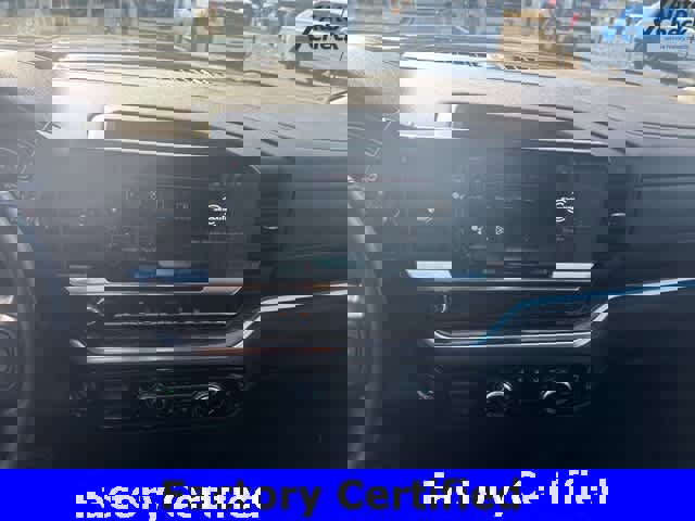 Certified 2022 GMC Sierra 1500 SLE w/ Preferred Package image 19