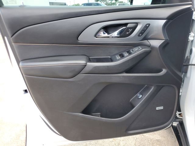 Used 2019 Chevrolet Traverse Premier w/ Redline Edition FWD image 18