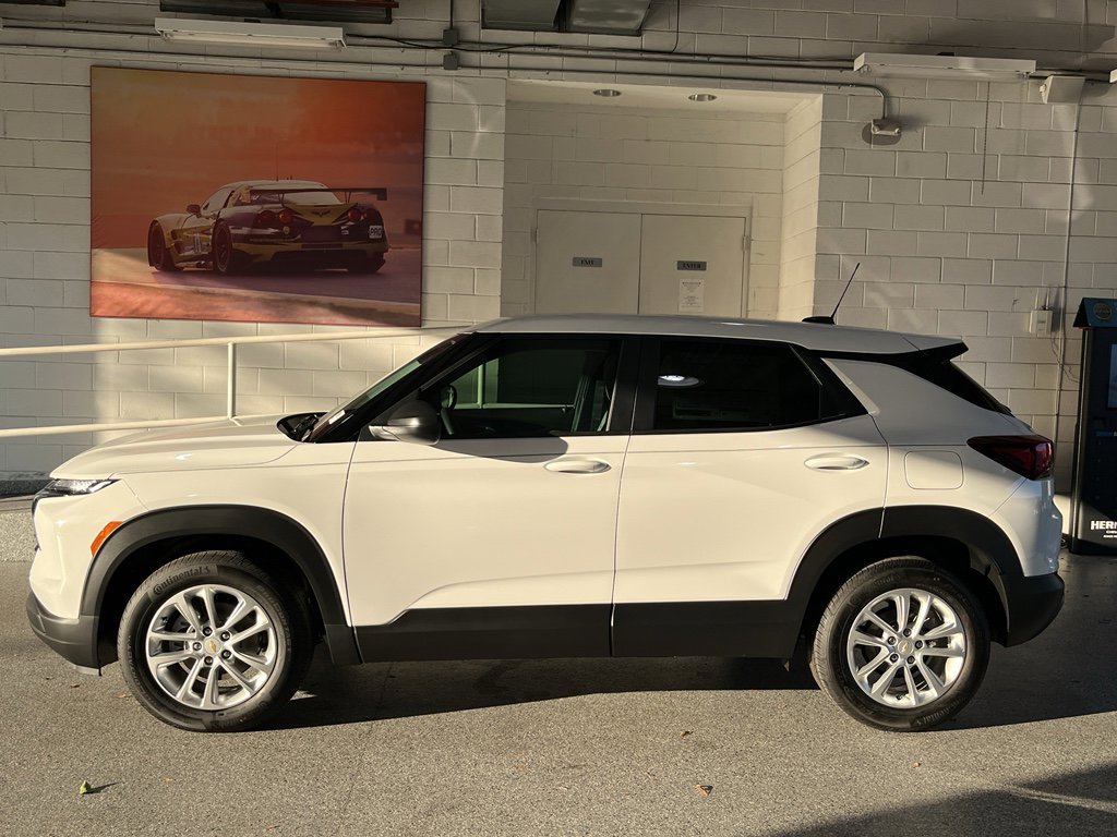 New 2026 Chevrolet TrailBlazer LS w/ LS Convenience Package FWD image 5