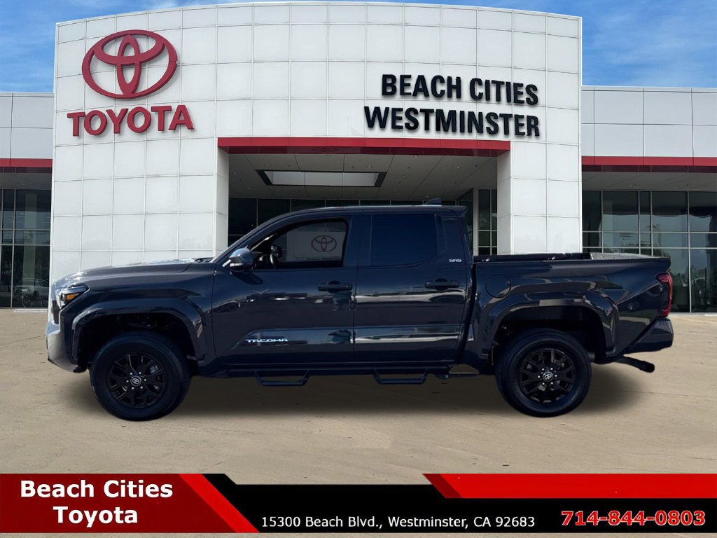 Certified 2025 Toyota Tacoma SR5 AWD/4WD image 7