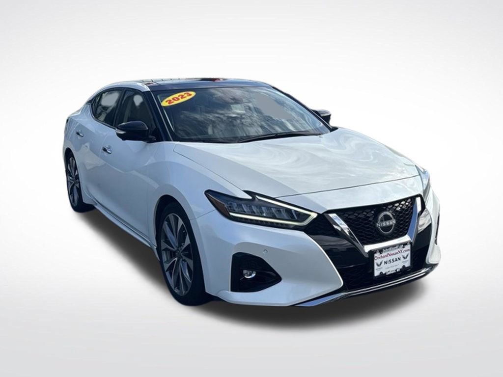 Used 2023 Nissan Maxima Platinum w/ Sport Mat Group FWD image 9