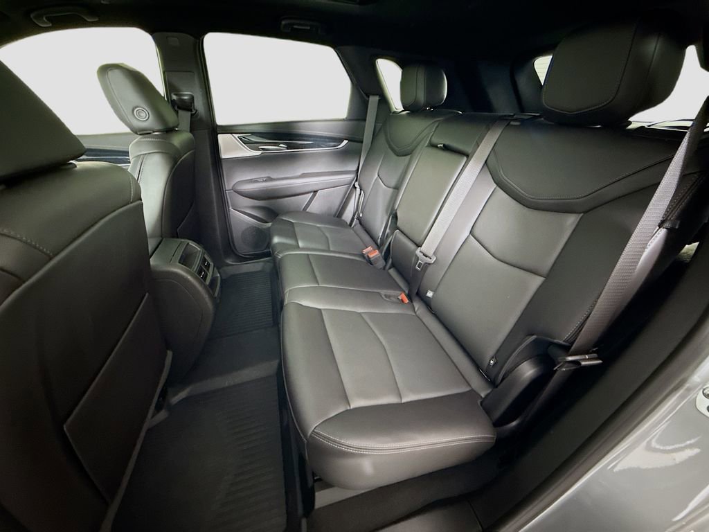 Certified 2025 Cadillac XT5 Premium Luxury w/ Technology Package image 25