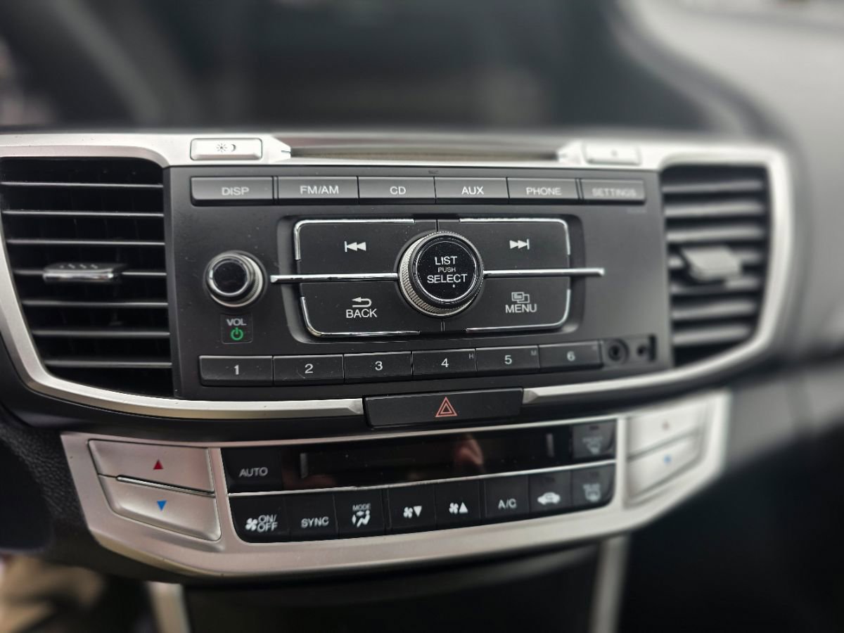 Used 2015 Honda Accord Sport image 32
