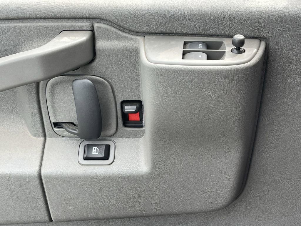 New 2025 GMC Savana 2500 w/ Driver Convenience Package RWD image 23