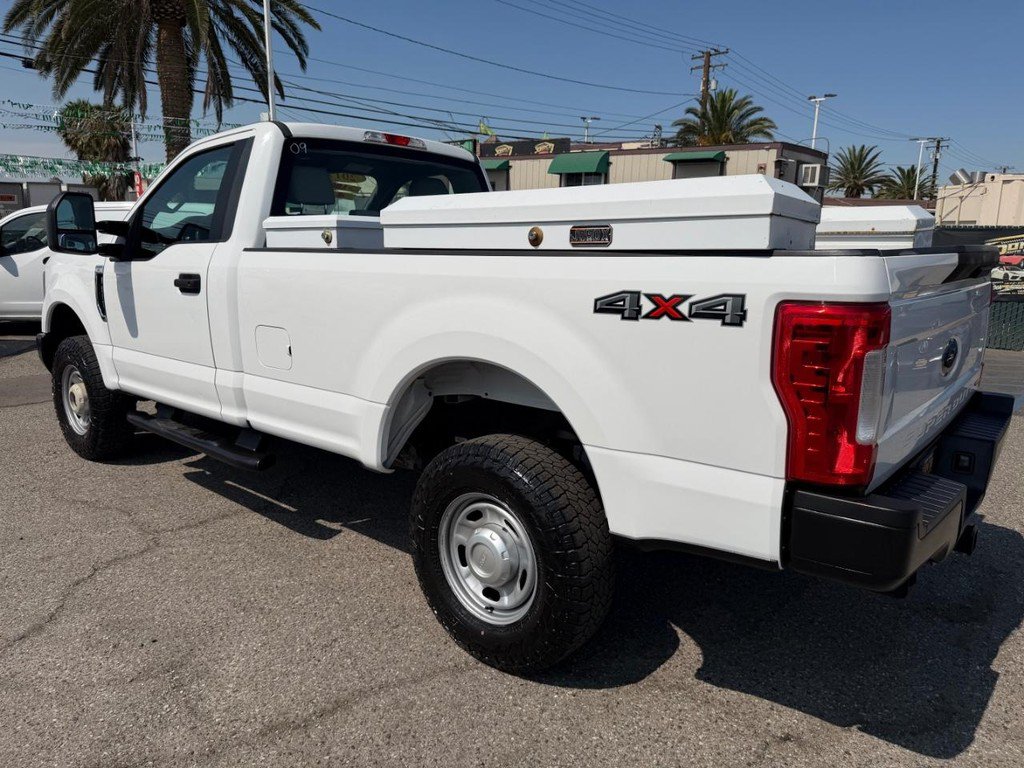 Used 2017 Ford F250 XL AWD/4WD image 9