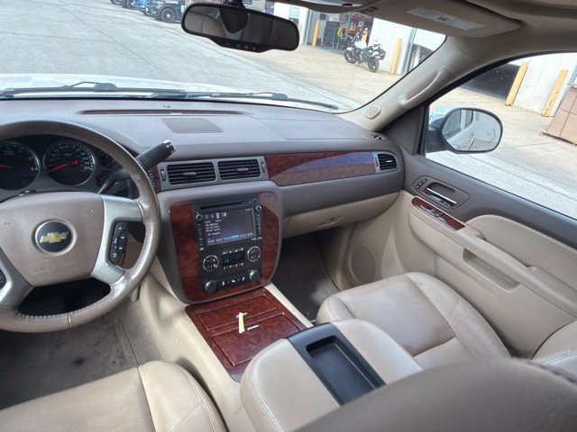 Used 2012 Chevrolet Suburban LTZ AWD/4WD image 20