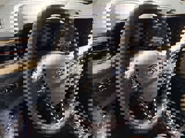 New 2025 Ford Maverick Lariat image 19