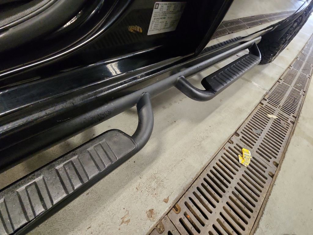 Used 2017 GMC Sierra 1500 SLT w/ All Terrain X Package image 36