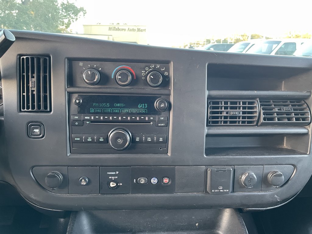 Used 2017 Chevrolet Express 3500 LT w/ LT Preferred Equipment Group RWD image 27