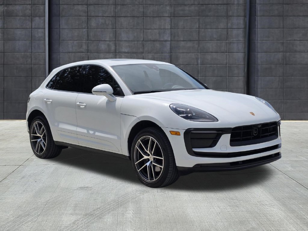 Certified 2024 Porsche Macan Turbo AWD/4WD image 6