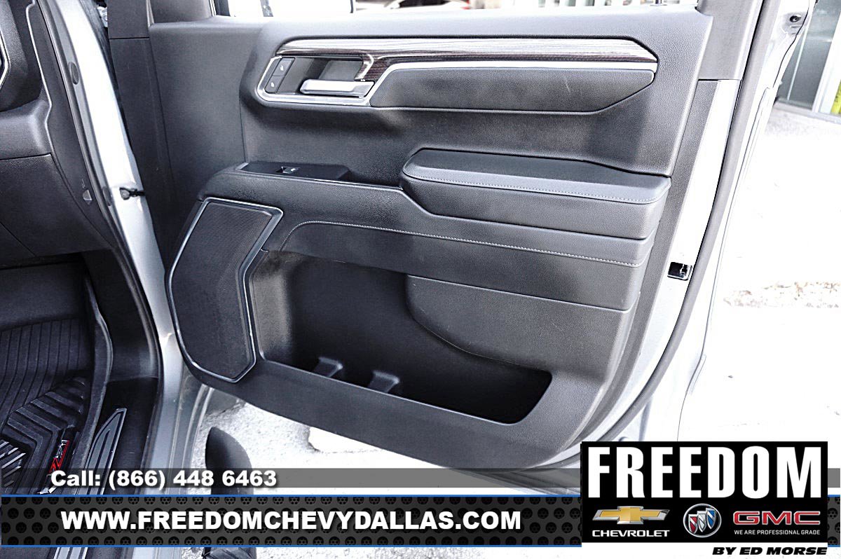 Used 2024 Chevrolet Silverado 1500 LT Trail Boss w/ LPO, Dark Essentials Package AWD/4WD image 33