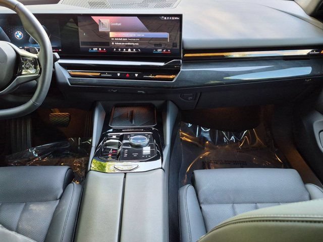 Used 2024 BMW 530i xDrive w/ Premium Package AWD/4WD image 22