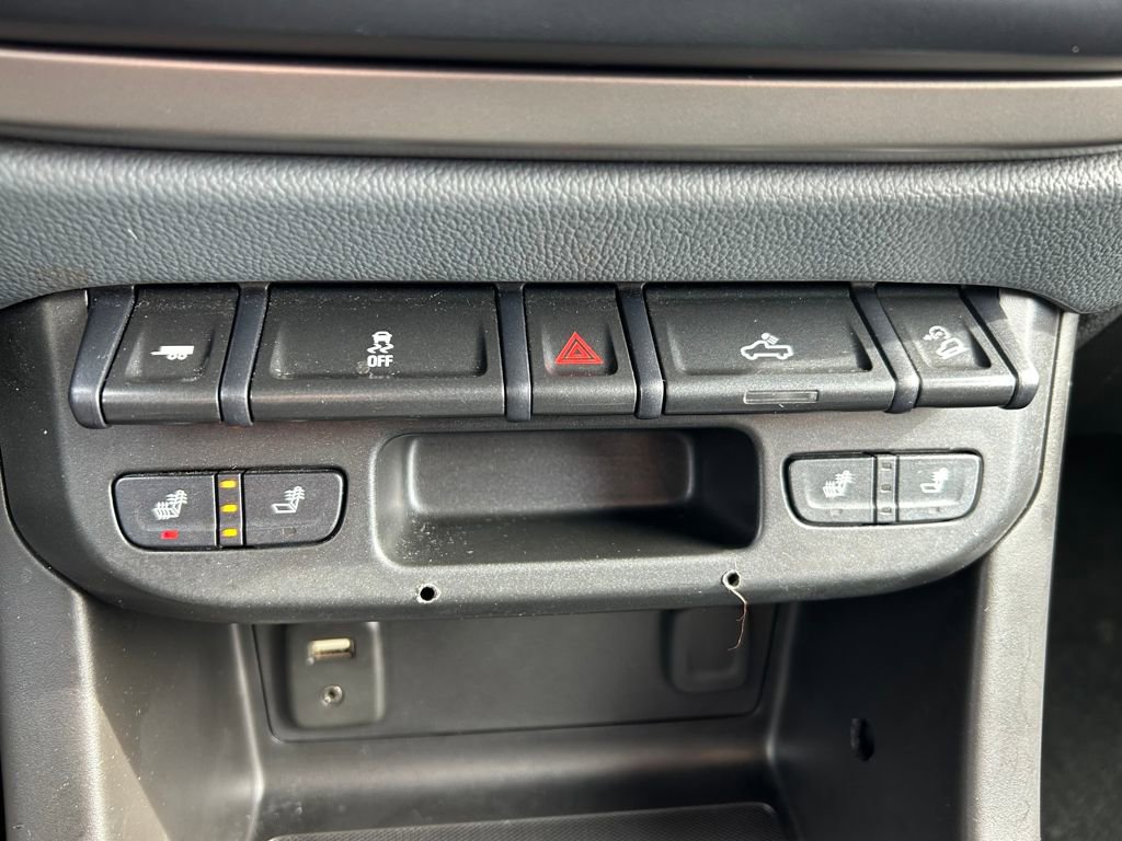 Used 2018 Chevrolet Colorado Z71 image 16