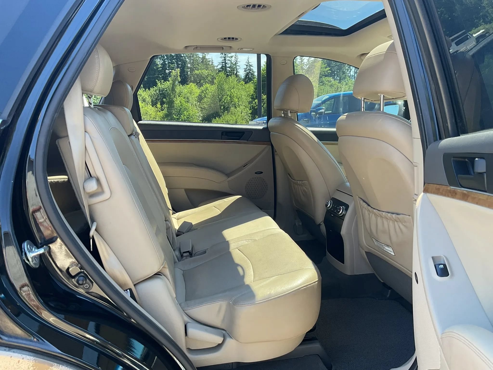 Used 2012 Hyundai Veracruz Limited FWD image 15