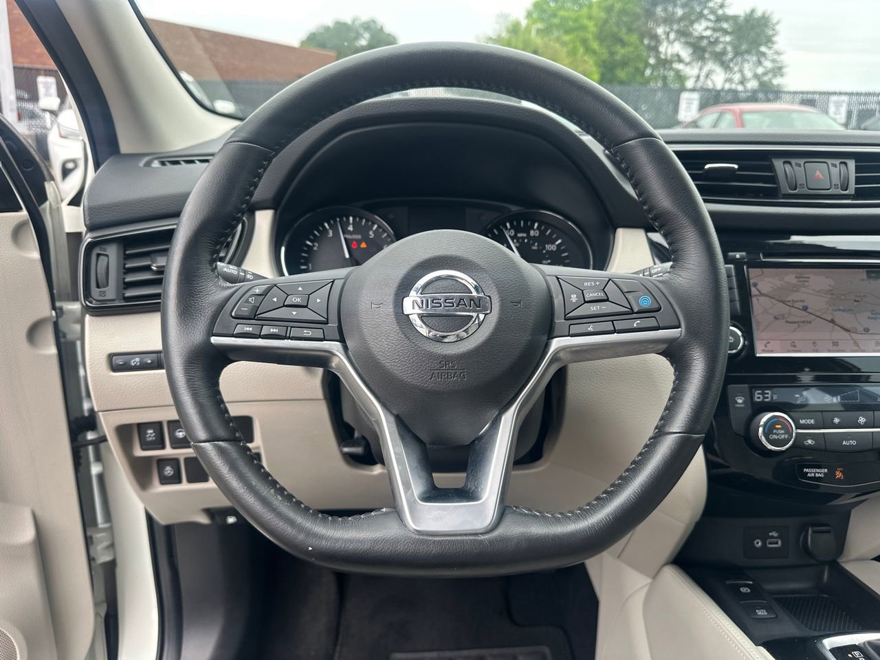 Used 2019 Nissan Rogue Sport SL w/ Premium Package FWD image 23