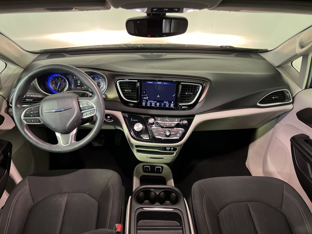 Used 2019 Chrysler Pacifica Touring Plus image 34