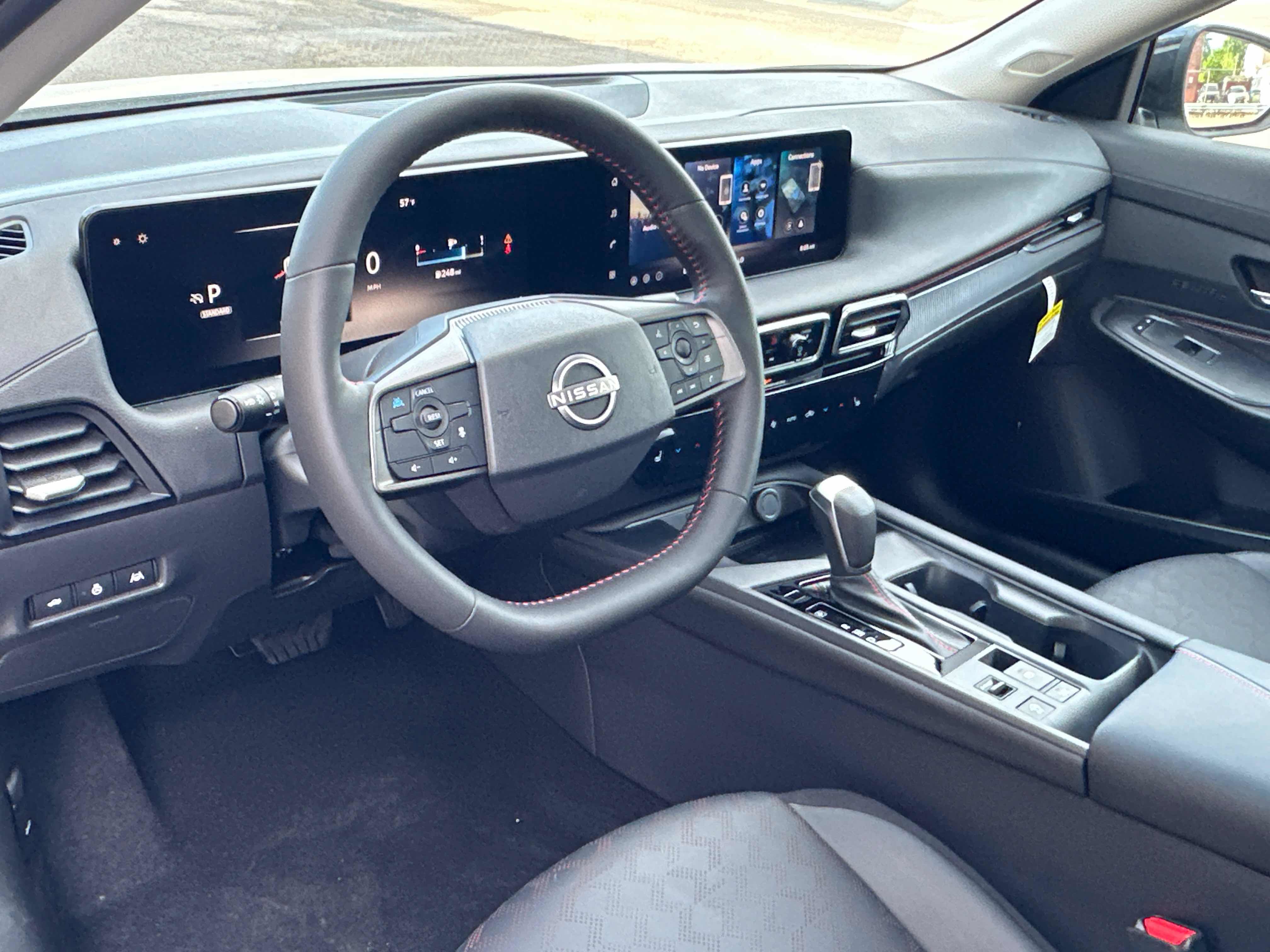New 2026 Nissan Sentra SR w/ SR Premium Package FWD image 33