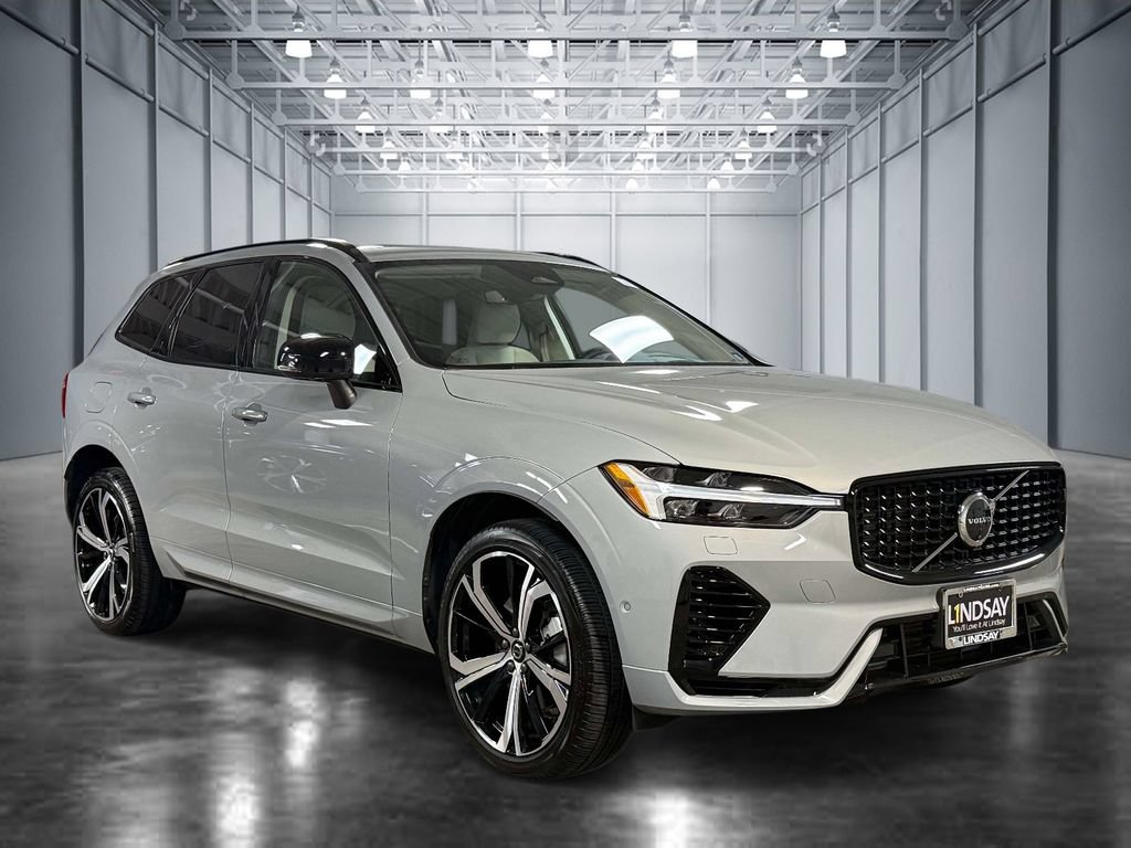 Used 2025 Volvo XC60 T8 Ultra w/ Protection Package Premier AWD/4WD image 9