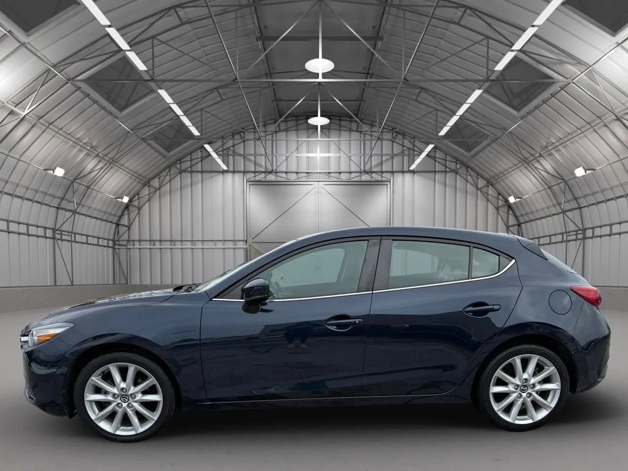 Used 2017 MAZDA MAZDA3 Touring image 8