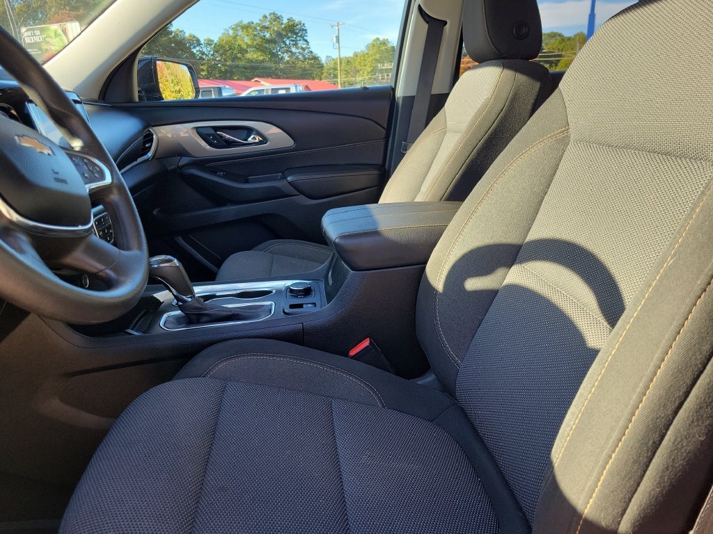 Used 2020 Chevrolet Traverse LS w/ LPO, Floor Liner Package FWD image 19