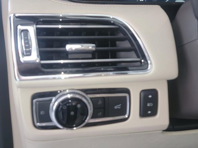 Used 2019 Lincoln Navigator Select w/ Technology Package RWD image 29