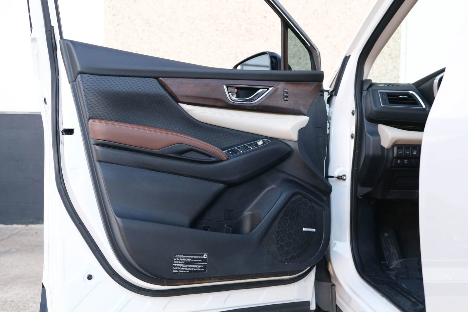 Used 2022 Subaru Ascent Touring image 19