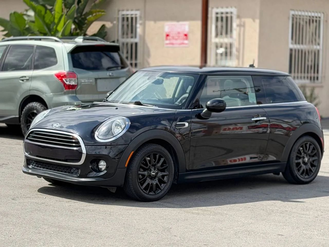 Used 2019 MINI Cooper 2-Door Hardtop image 8