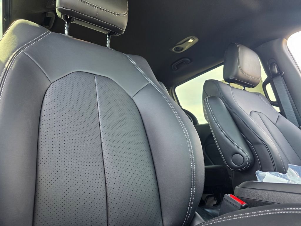 New 2026 Chrysler Voyager LX FWD image 14