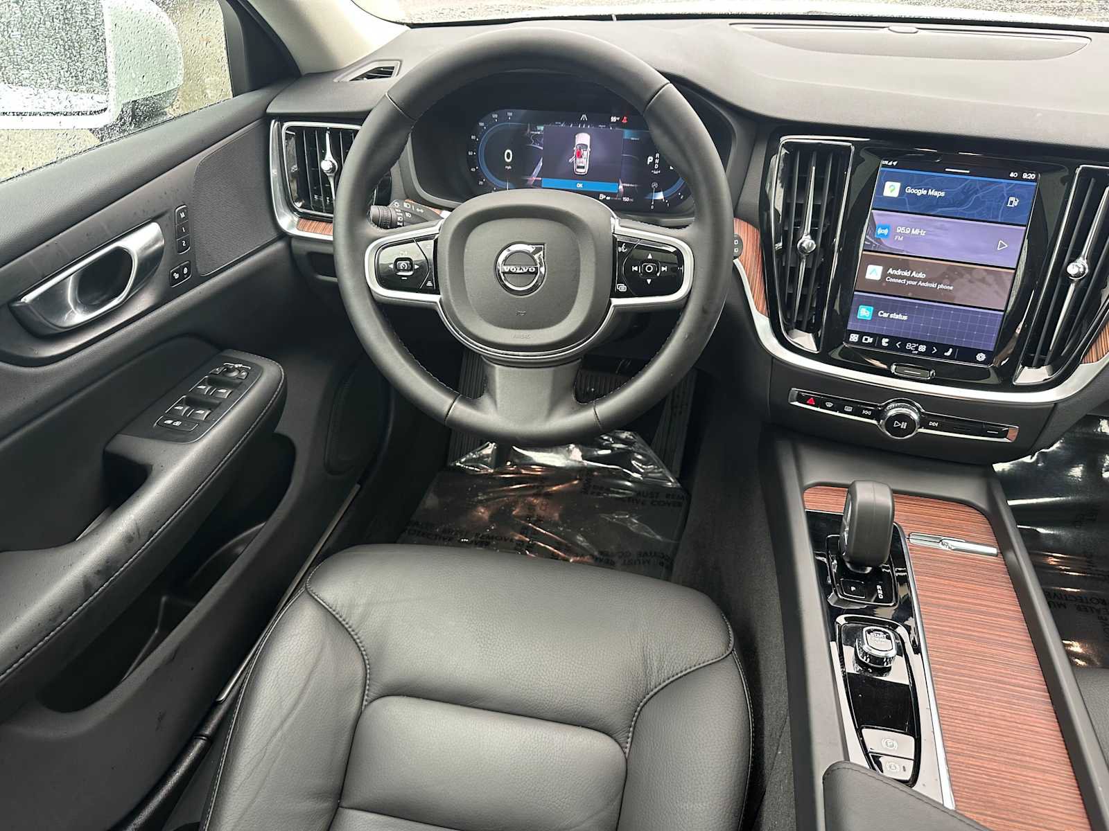 Certified 2025 Volvo V60 B5 Cross Country Plus image 17