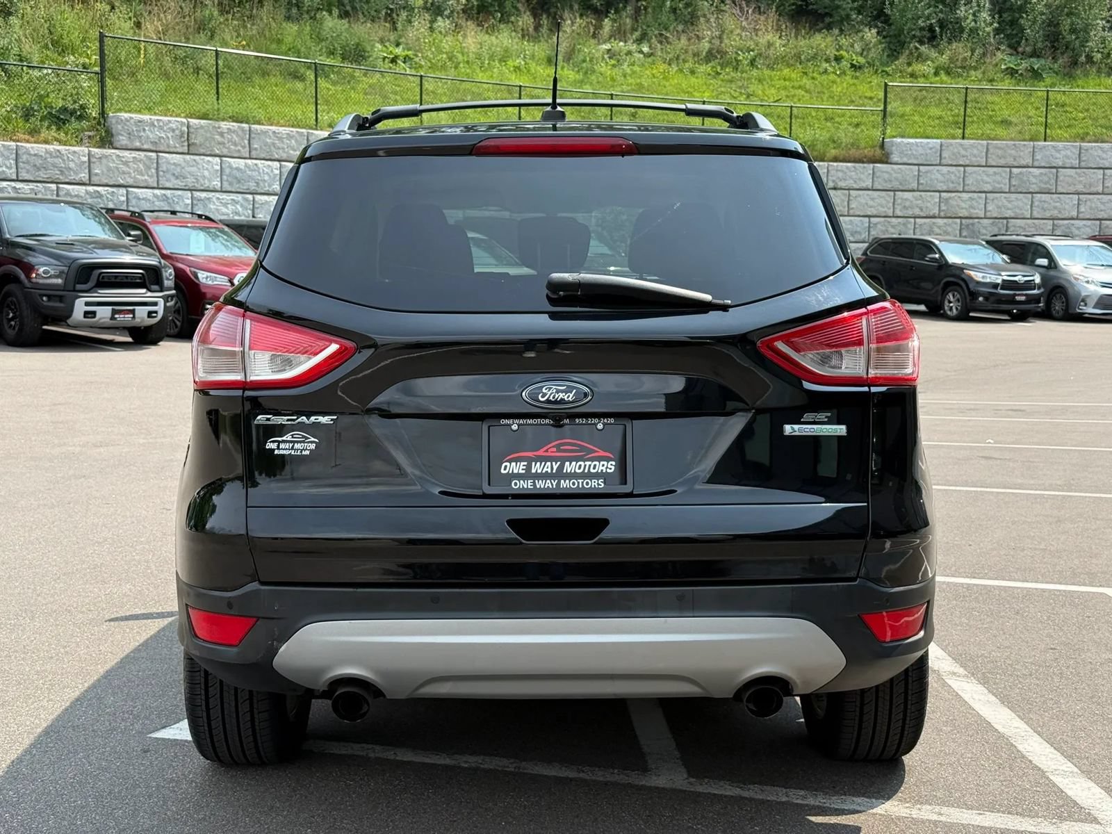 Used 2016 Ford Escape SE w/ Equipment Group 201A FWD image 4