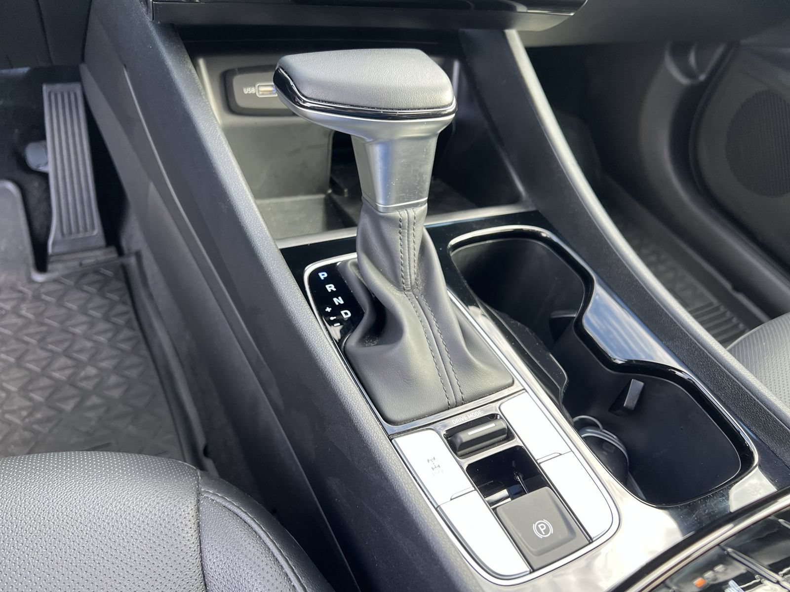 New 2024 Hyundai Santa Cruz XRT AWD/4WD image 16