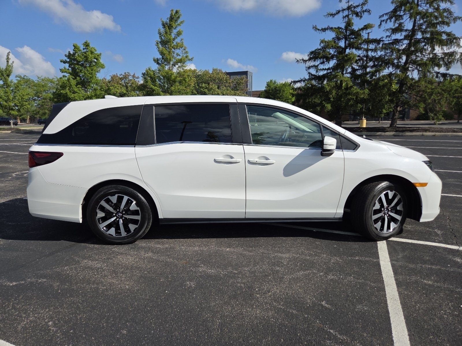 Certified 2025 Honda Odyssey EX-L image 26