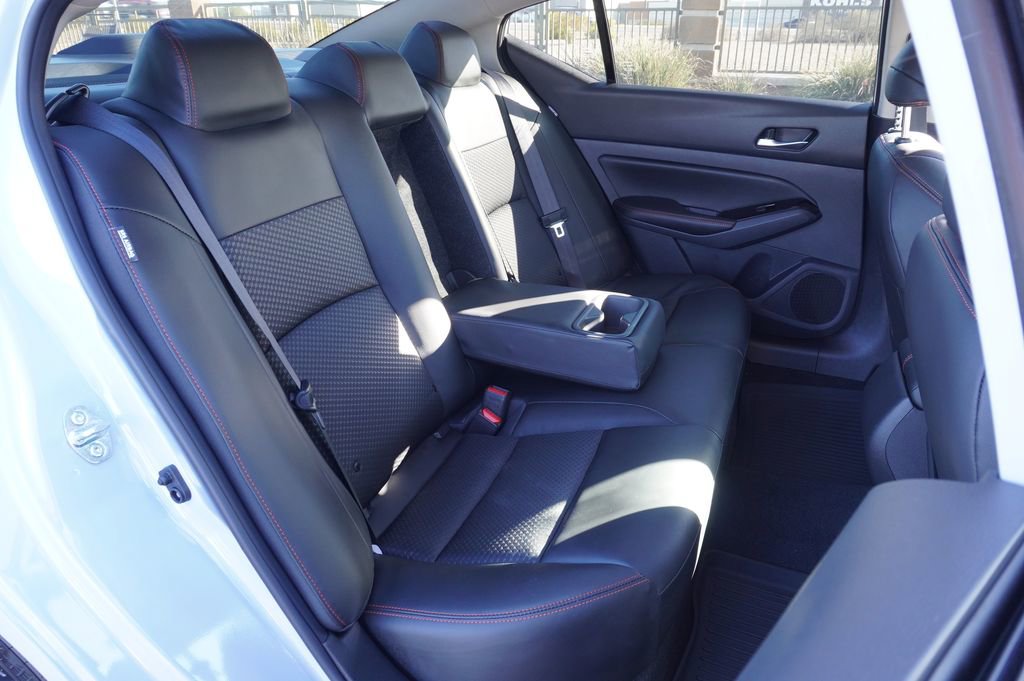 Certified 2025 Nissan Altima 2.5 SR image 9