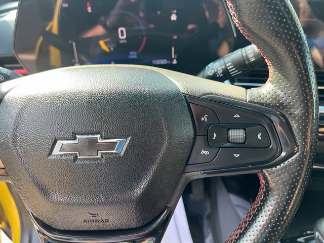 Used 2024 Chevrolet Trax RS w/ Sunroof Package FWD image 25