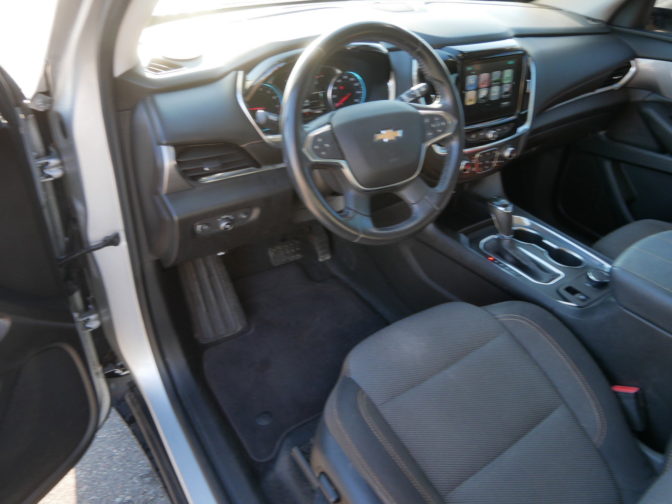 Used 2018 Chevrolet Traverse LT AWD/4WD image 20