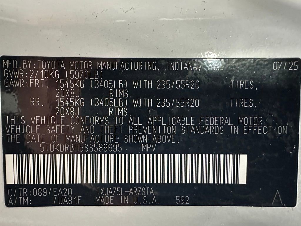 Used 2025 Toyota Highlander XSE image 11