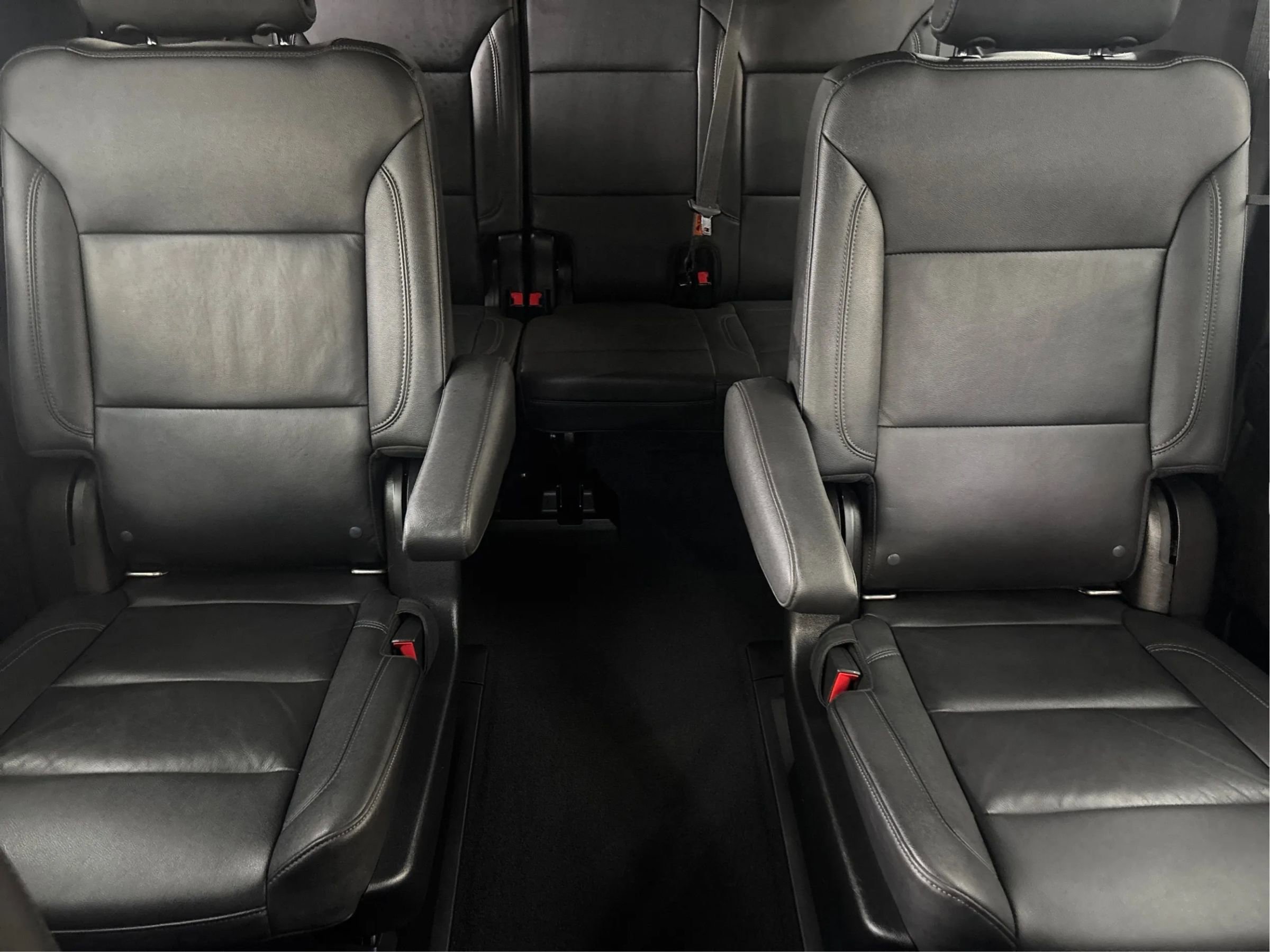 Used 2021 Chevrolet Suburban LT AWD/4WD image 20