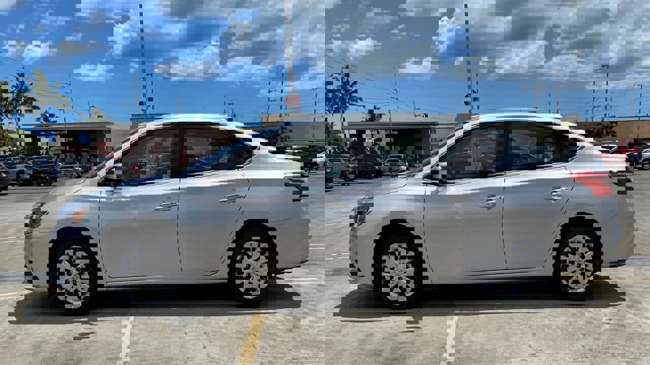 Used 2016 Nissan Sentra SV image 8