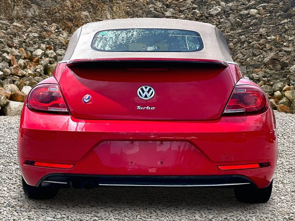 Used 2017 Volkswagen Beetle 1.8T S FWD image 4
