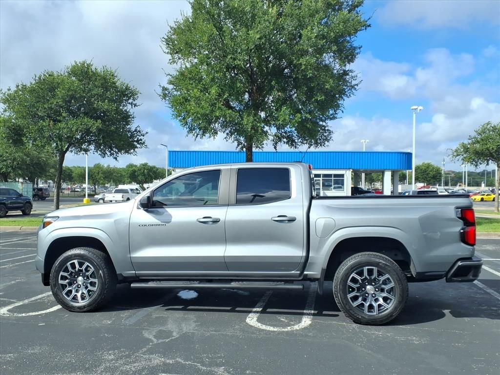 Used 2024 Chevrolet Colorado LT w/ LT Convenience Package III RWD image 10