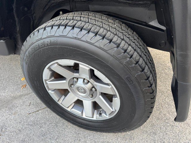 Used 2014 Toyota FJ Cruiser 4WD w/ Upgrade Package image 30