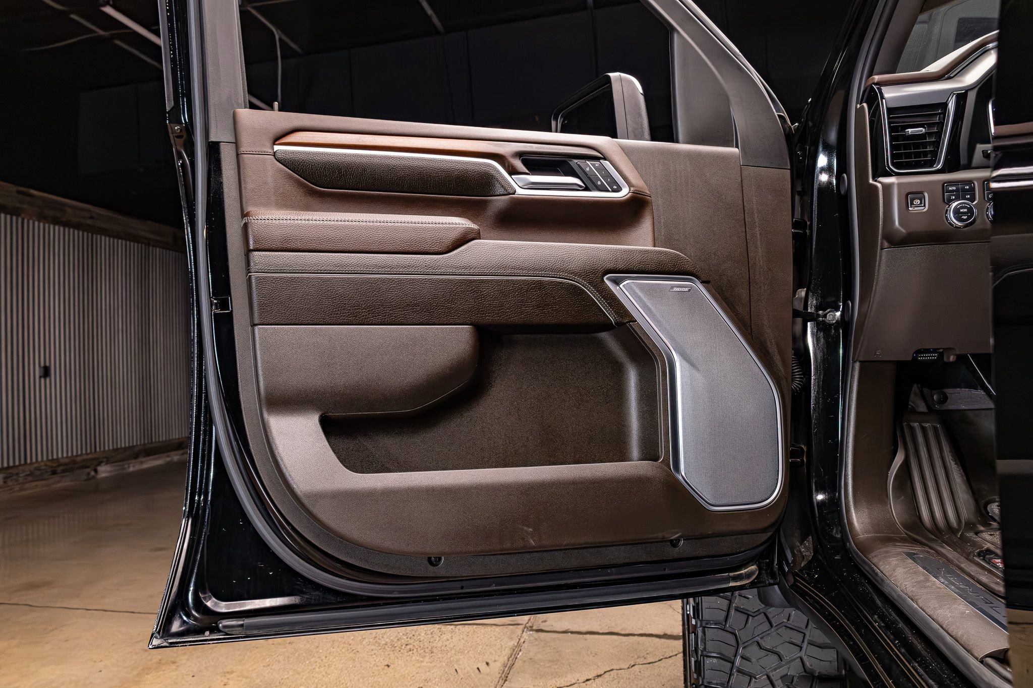 Used 2025 GMC Sierra 2500 Denali w/ Denali Reserve Package image 33