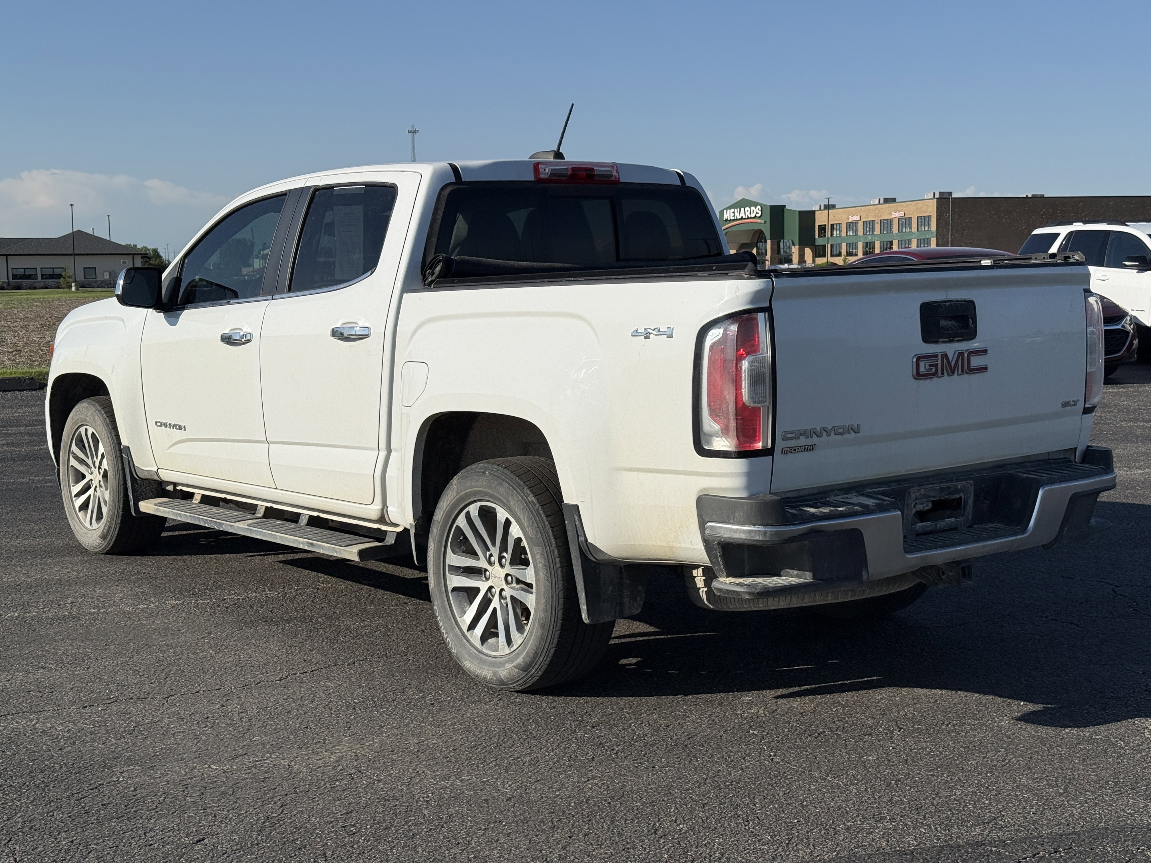 Used 2016 GMC Canyon SLT w/ Driver Alert Package AWD/4WD image 5