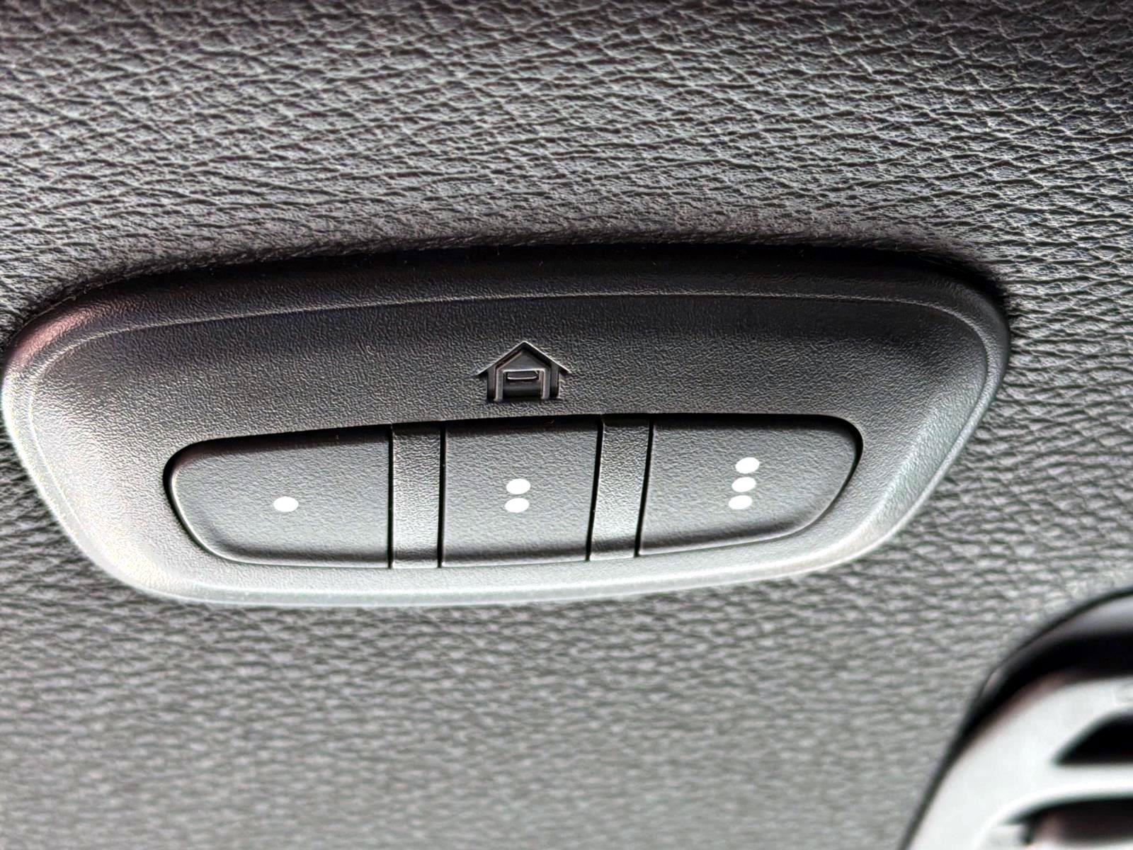 Used 2024 Jeep Wrangler Unlimited AWD/4WD image 17